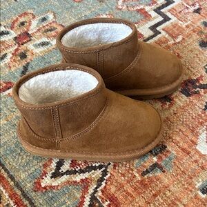 Cozy Brown Suede Toddler Booties